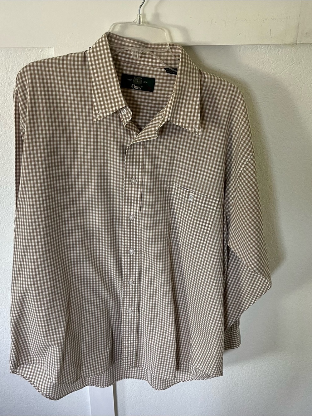 Orvis Men's XL Plaid Button-down Shirt.